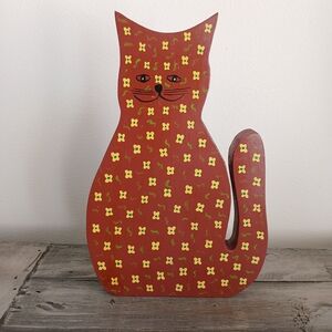 Vintage Wooden Cat Decor